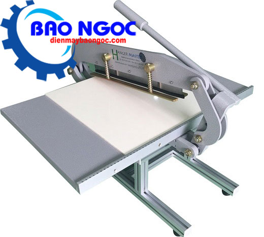 Máy cắt vải mẫu dạng răng cưa SPI 9801 - Máy cắt vải