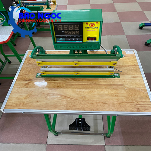 Máy hàn miệng túi Tân Thanh M5-300 chụp cận