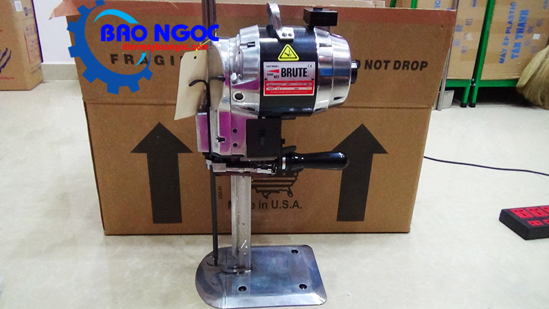 Máy cắt vải đứng EASTMAN-627X(750W) - Máy cắt vải